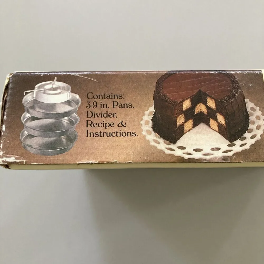 The Classic Checkerboard Cake Pan Set w/ Instruction Manual 3-9